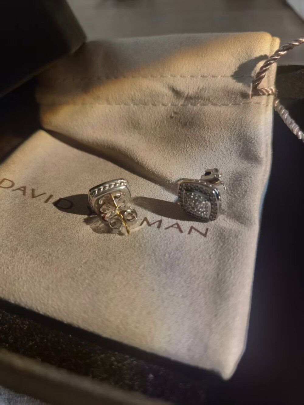 David Yurman Classic Silver Cable Edge Square Pave Stud Earrings - Picture 7 of 8